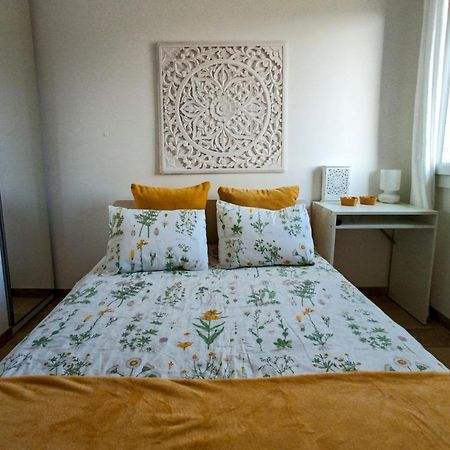 Private Room In Renovated Apartment - Tram 1 Min Walk 니스 외부 사진
