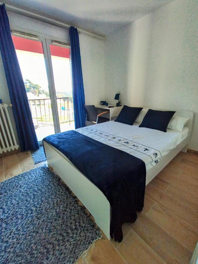 Private Room In Renovated Apartment - Tram 1 Min Walk 니스 외부 사진