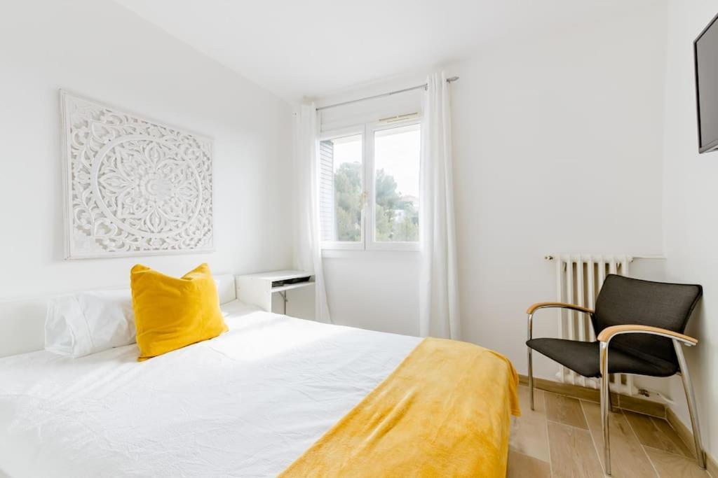 Private Room In Renovated Apartment - Tram 1 Min Walk 니스 외부 사진
