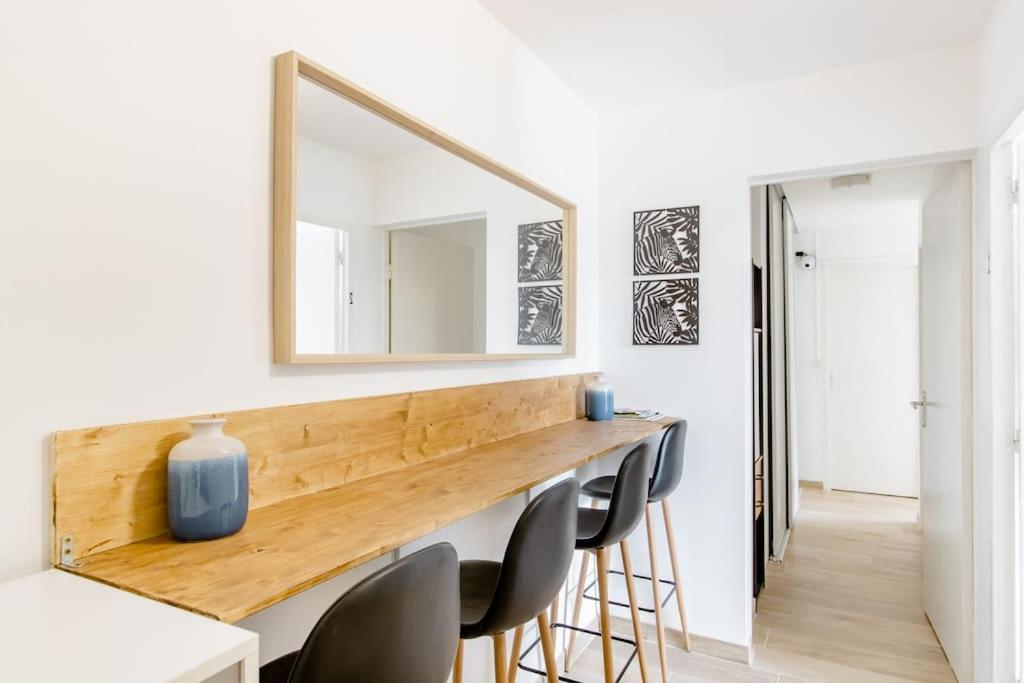 Private Room In Renovated Apartment - Tram 1 Min Walk 니스 외부 사진