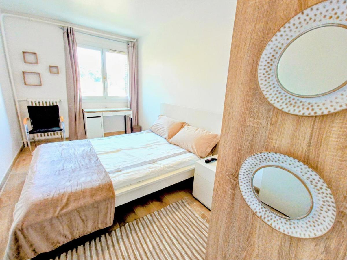 Private Room In Renovated Apartment - Tram 1 Min Walk 니스 외부 사진